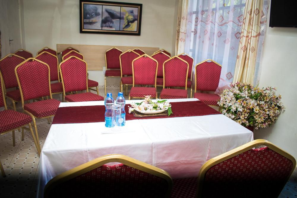 The Plantains Place Karatina Екстериор снимка
